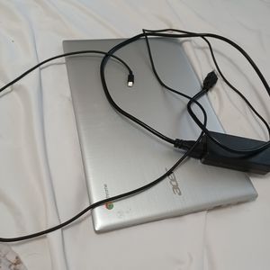 Chromebook laptop and HP printer